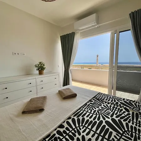 Apartment Ocean Touch *